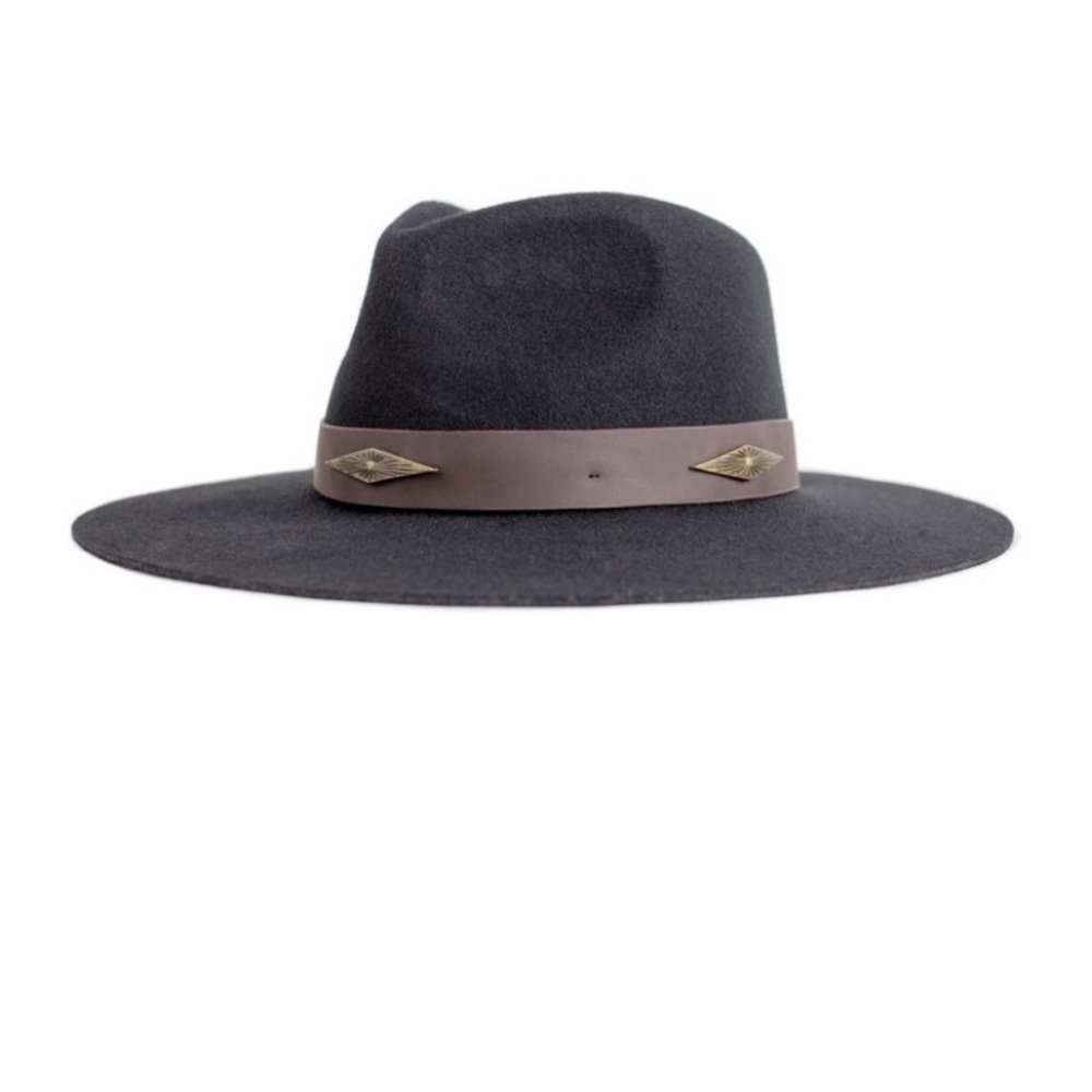 Brixton Rio hat